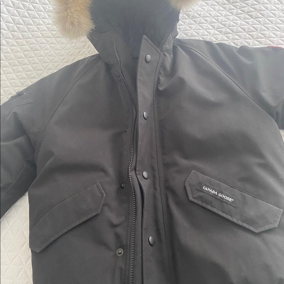 Authentic Canada goose jacket - Picture 2 of 7